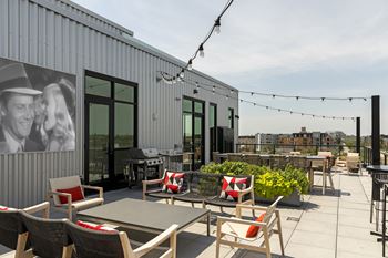 Enjoy Your Evenings In Rooftop Terrace Area at Lyndy Apartments, Minneapolis, Minnesota
